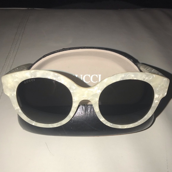 white tortoise shell sunglasses